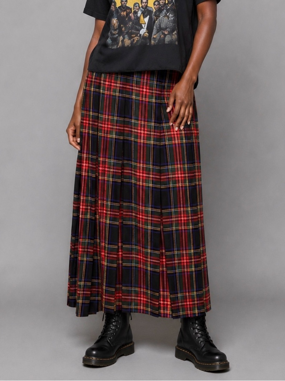 Viyella tartan Plaid Maxi Skirt in Red Tartan- side pleating- 29" waist. M